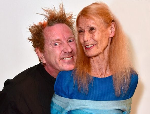 John Lydon y su esposa Nora Forster. (Foto: Facebook John Lydon)