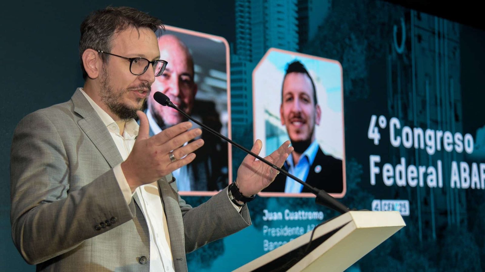 Banca pública pide federalizar el sistema