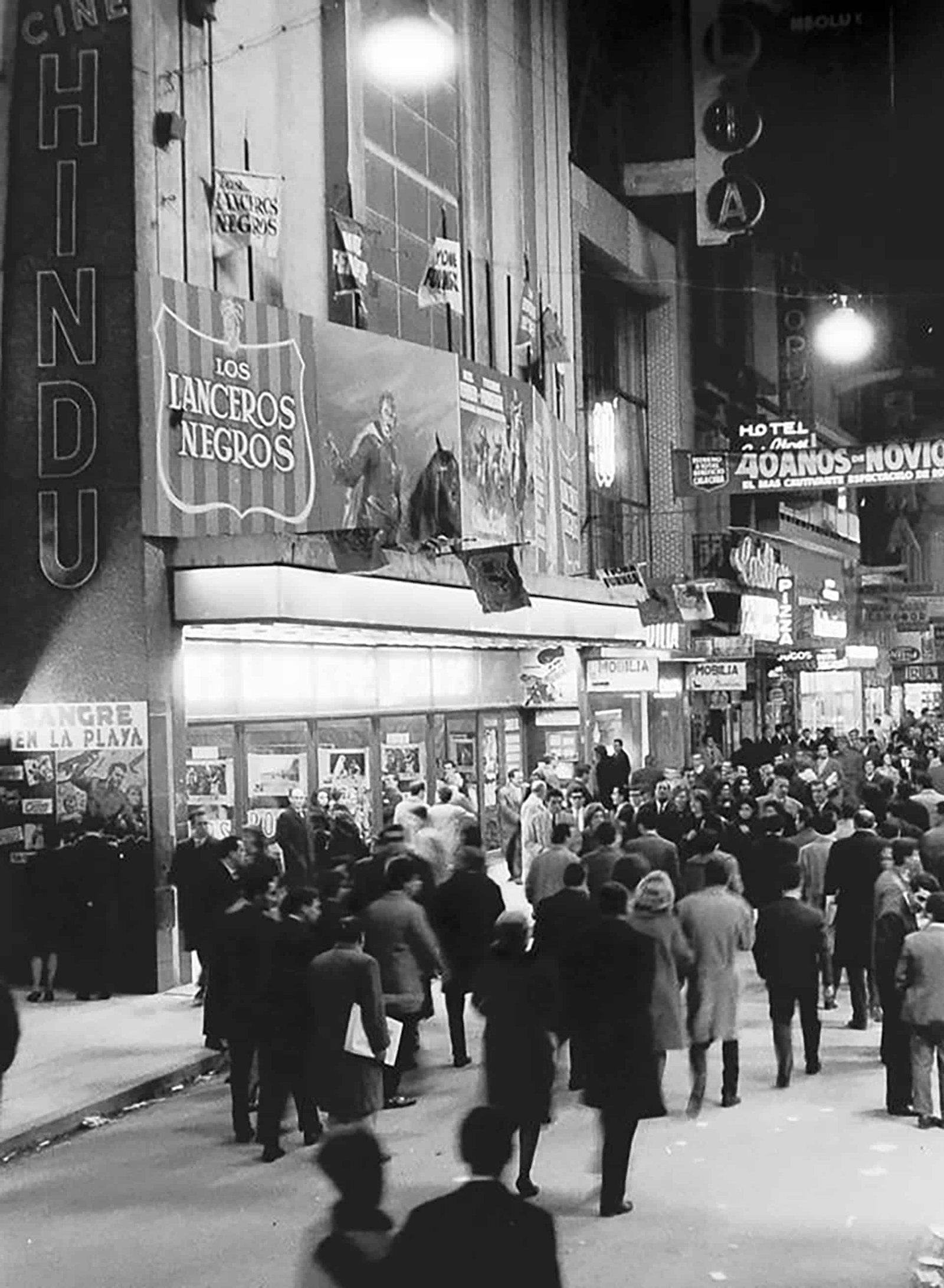 En los años dorados de la peatonal Lavalle, Le Caravelle vendía 5.000 cafés por día. Hoy está entre los 200 y 300.
